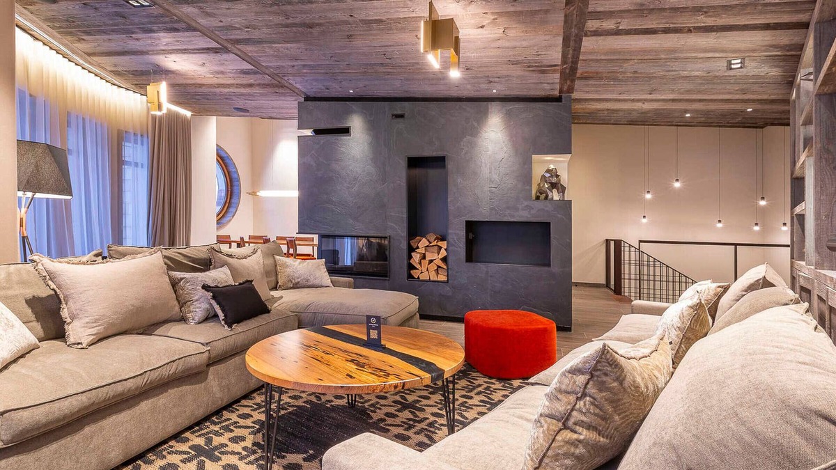 Avoriaz House | Luxurious 6-Room Apt for 10 with Fireplace, Balcony, Pool & Spa - Ski-In/Ski-Out location