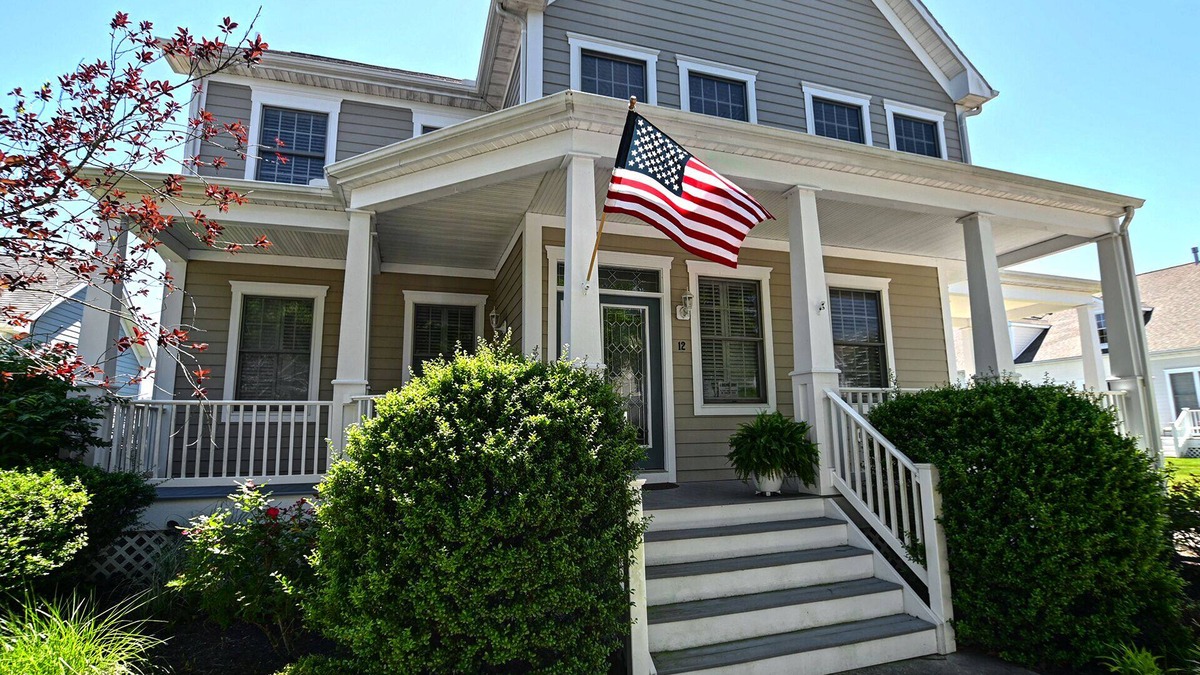 Ocean View House | Luxurious 7 bedroom home located in the Bear Trap Dunes Community. Sleeps 20. Excellent Amenities! Indoor & Outdoor Pool, Tennis Courts, Shuttle to the Beach, Clubhouse, Wifi and more!