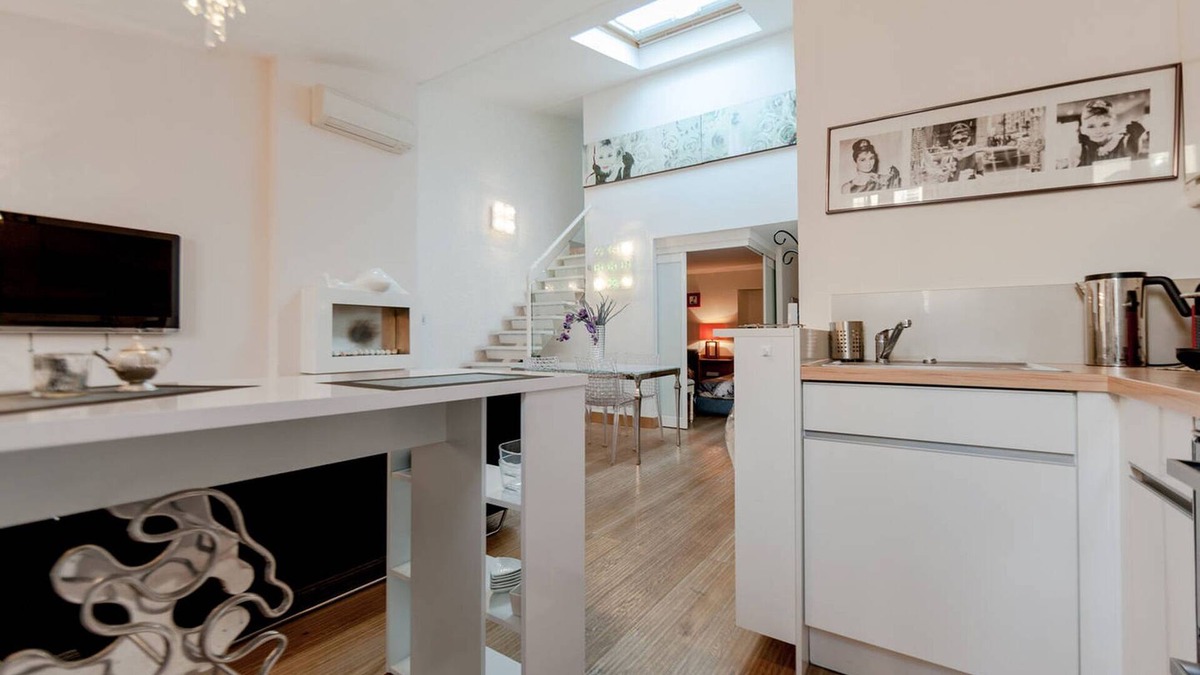 Old Town Apartment | Luxurious apartment in the 'golden square'.