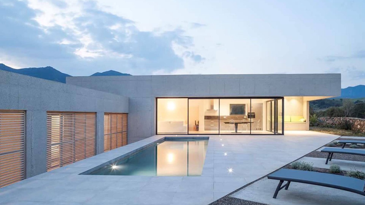 Oletta House | Luxurious architect-designed house, 4 bedrooms, heated pool