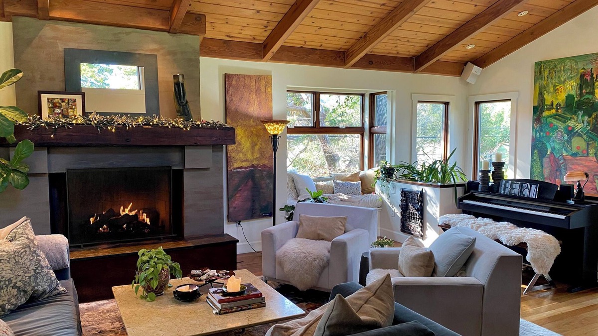 Mill Valley House | Luxurious, Art-filled Home in a Lush Oasis