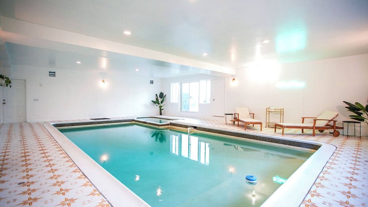 South San Francisco House | Luxurious bay area hills home with indoor pool