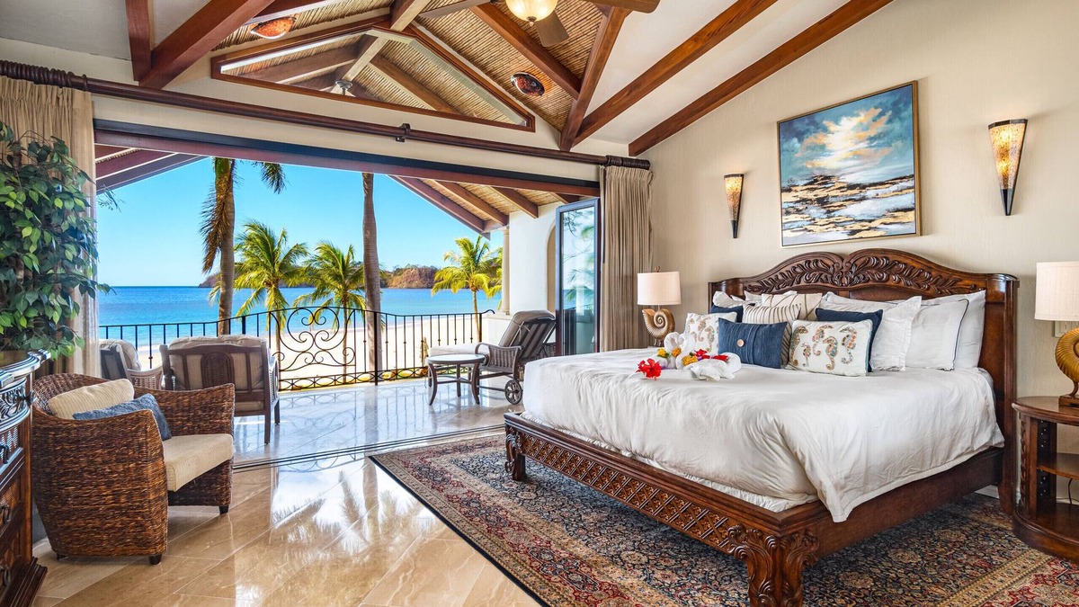 Playa Flamingo Villa | Luxurious Beachfront Villa