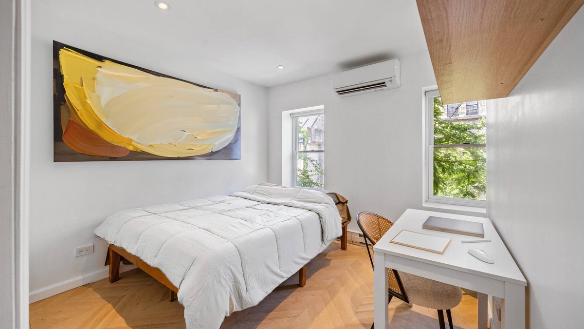 Alphabet City Apartment | Luxurious Brand New 3 Bedroom, 2 Bath Apt in the Heart of East Village!
