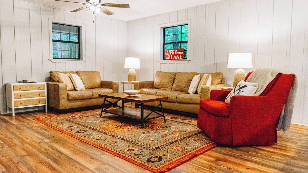 Arley House | Luxurious cabin with fire pit, kayaks, and dock.