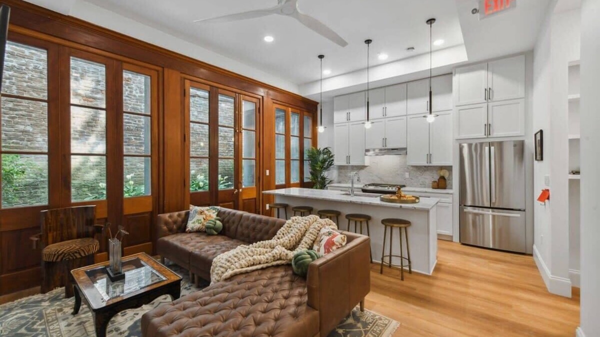 Central Business District Hotel | Luxurious CBD Units Near French Quarter