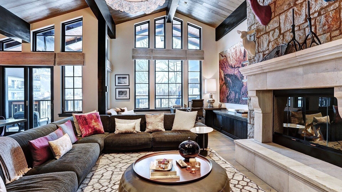 Vail House | Luxurious Chalet w/Private Elevator by RedAwning - Save 20% on 7+ Nights!