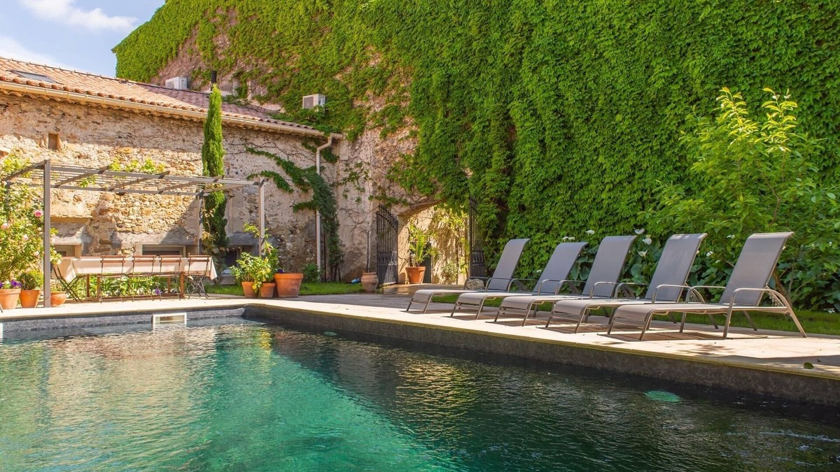 Roujan House | Luxurious Character House in the Heart of Roujan