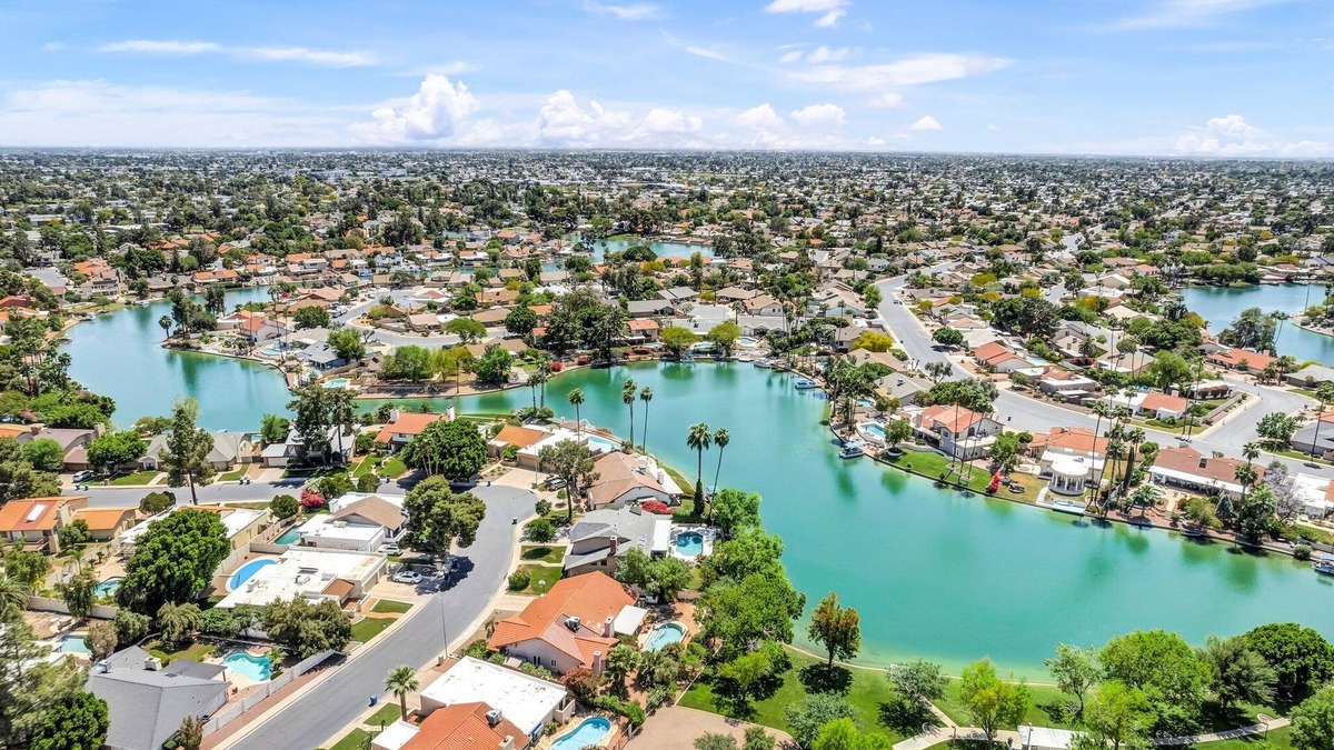 Dobson Ranch House | Luxurious & Comfy ~ 5★ Location ~ ☀Heated Pool ~ ♛Hot Tub