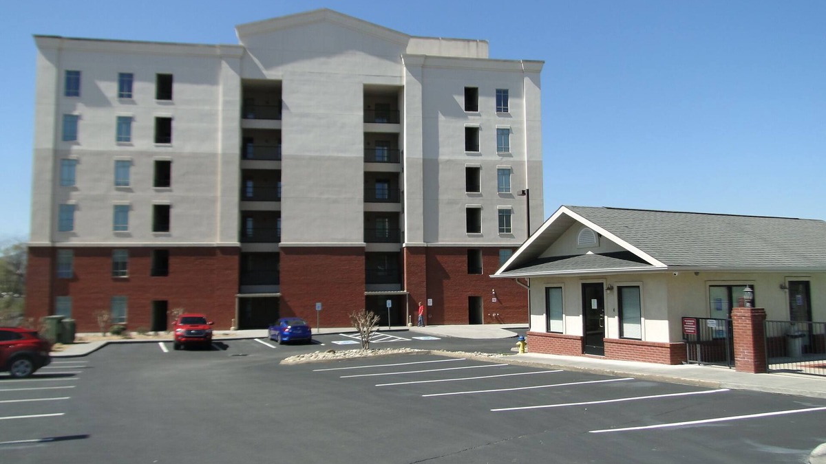Sevierville Condo | Luxurious Condo, Riverfront w/Mountain Views, 1/4 mile from Tanger Outlet Mall