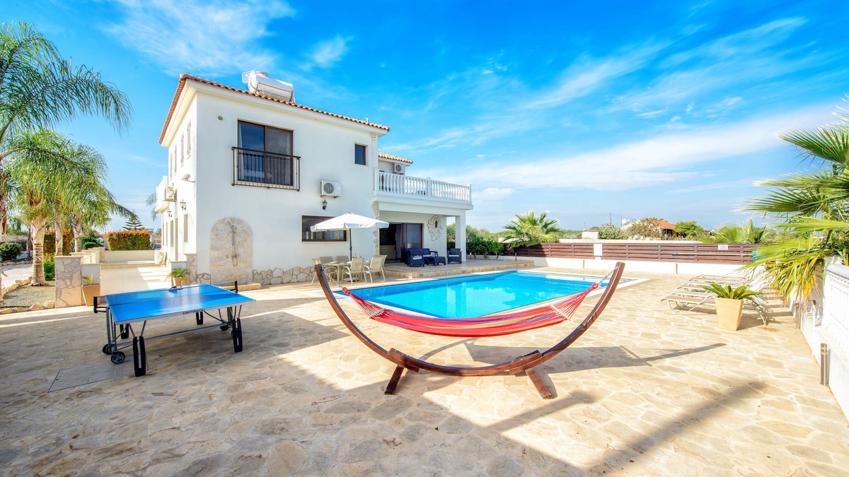 Paralimni Villa | Luxurious Cyprus Villa | FREE unlimited WI-FI | Spectacular Views | Large Pool