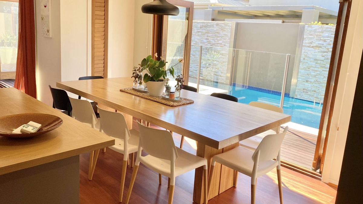 Wurtulla House | Luxurious Designer Home with Studio Retreat