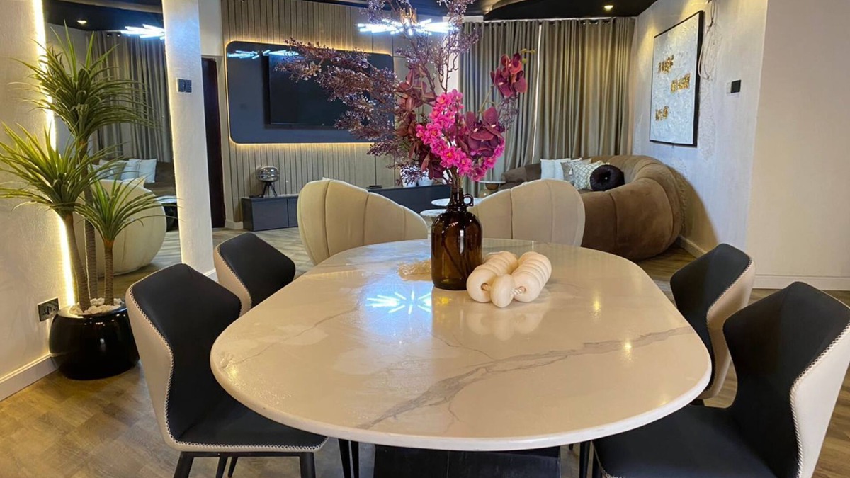 Ofin Apartment | Luxurious & Elegant 3 Bedroom Apartment with PS5