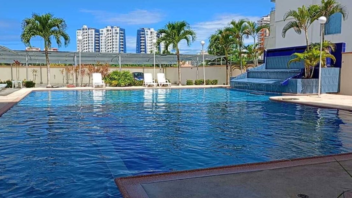 Tonsupa Apartment | luxurious elegant and comfortable apartment exclusive area of ​Playa Tonsupa!