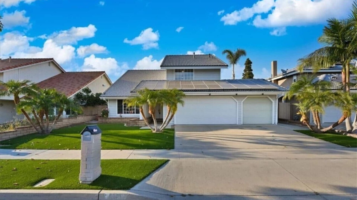 Orange House | Luxurious Family Home, Just 8 mins from Disneyland