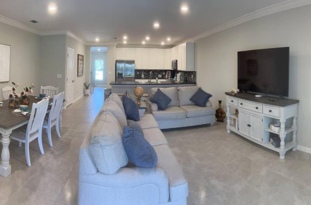 Kissimmee House | Luxurious Farm Style House