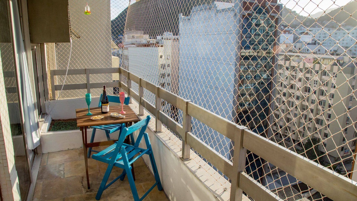 Copacabana Apartment | Luxurious Flat with swimming pool, sauna and garage in the heart of Copacabana