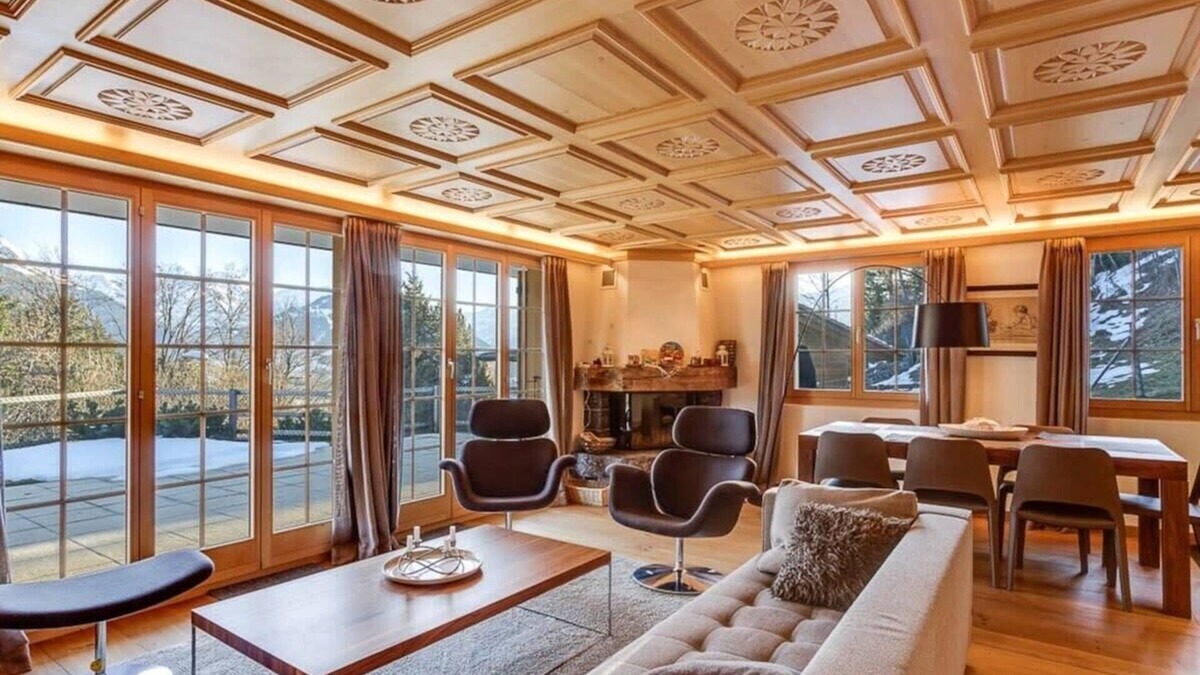 Saanen Apartment | Luxurious Flat with Jacuzzi & Sauna