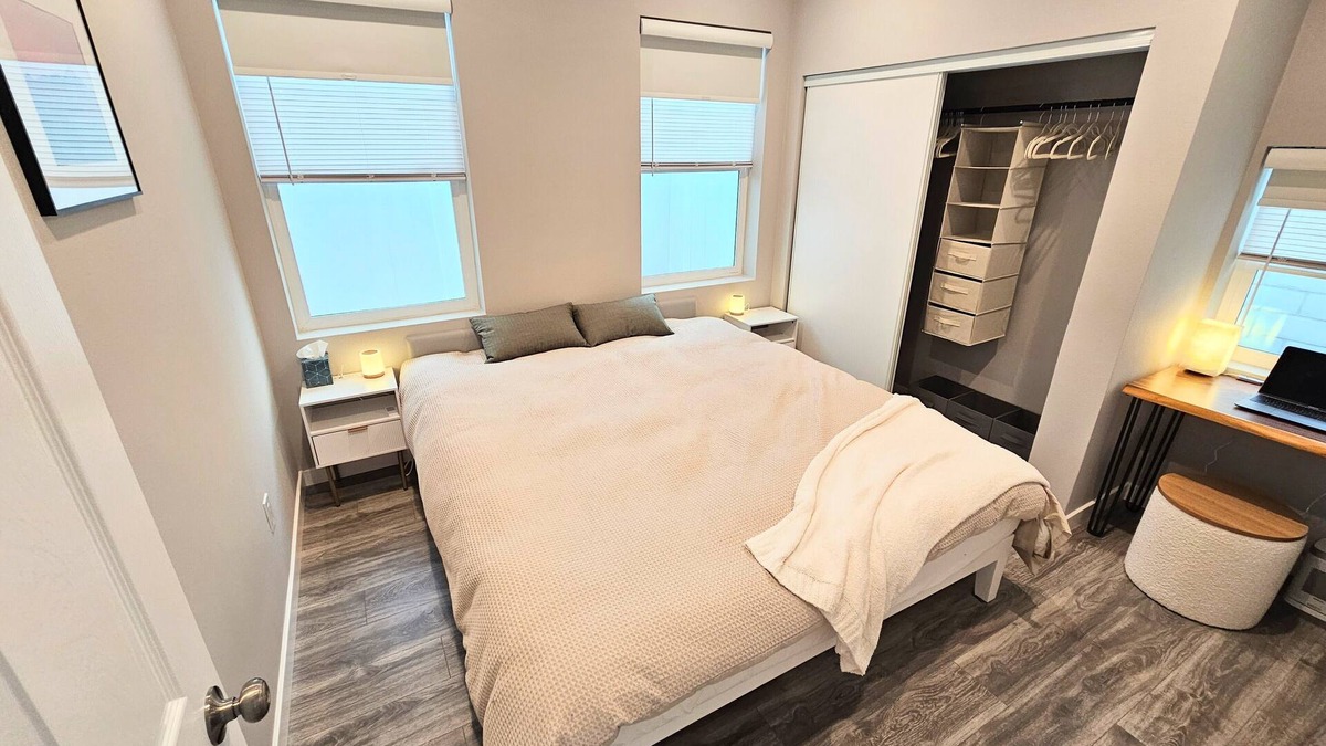 Glendora House | Luxurious Guest House in Glendora