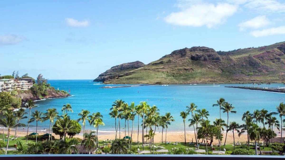 Nawiliwili Hotel | Luxurious Haven Amidst Kaua'i's Beauty! Ocean View Accommodation! Pool & Spa!