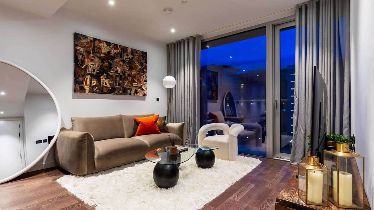 Queenstown Apartment | Luxurious Haven in Battersea