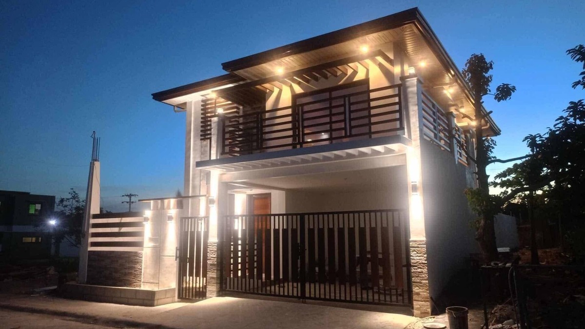 Lipa House | Luxurious home in the heart of Lipa City