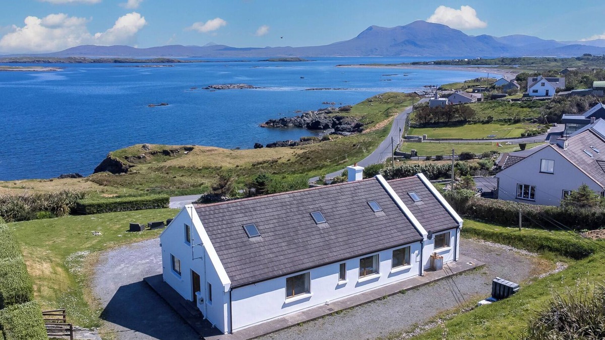 Ardnagreevagh House | Luxurious House in Renvyle - situated on the Wild Atlantic Way