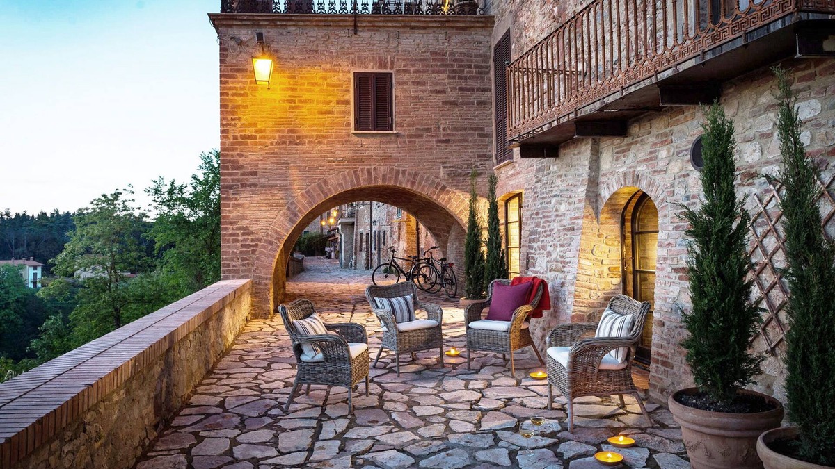 Monteleone d'Orvieto Apartment | Luxurious & romantic Residence, designer interiors, heated pool & hot tub, views