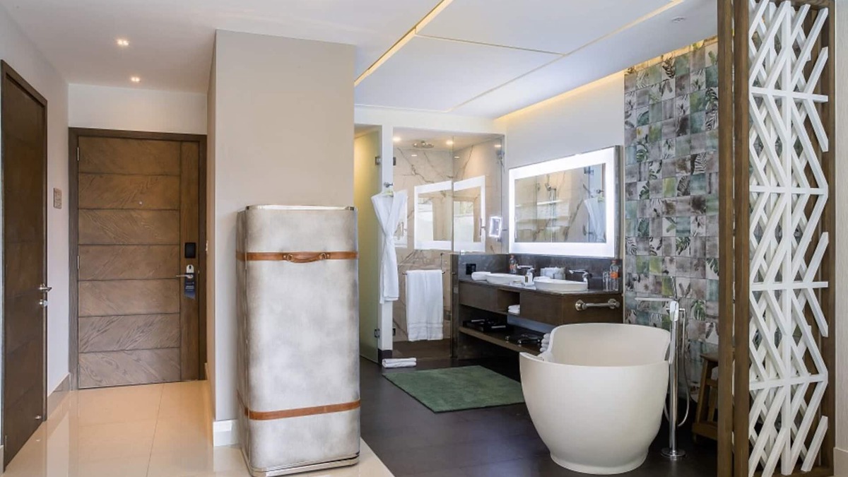 Puerto Juarez Resort | Luxurious Junior Suite right on the beach of Cancun