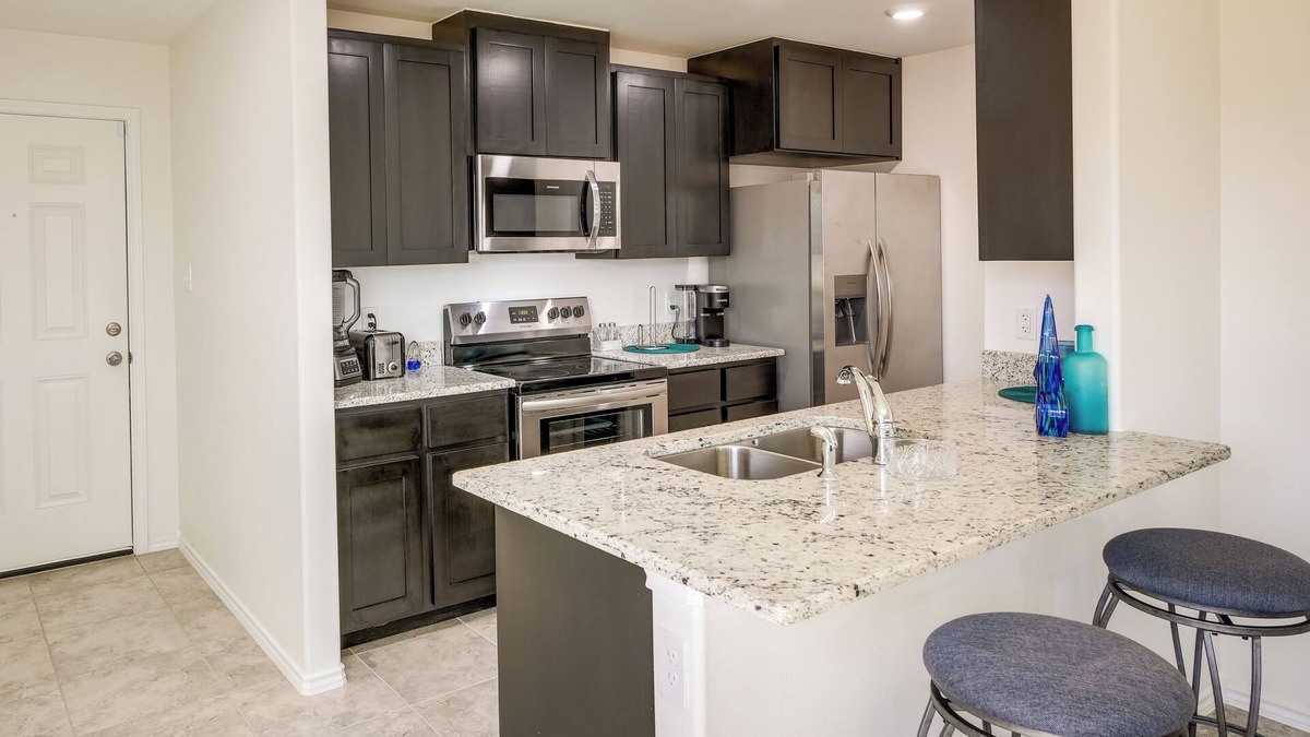 Bonanza House | Luxurious Laredo Getaway - Unwind in Style!