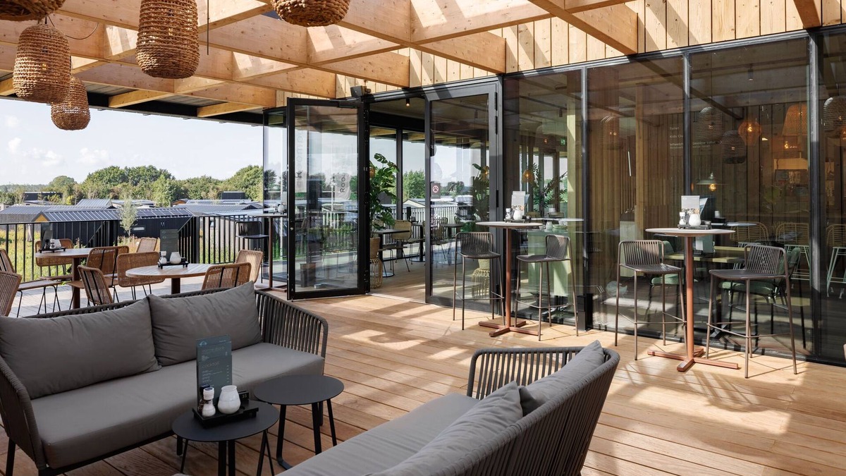 Municipality of Brielle House | Luxurious lodge on the Brielse Meer