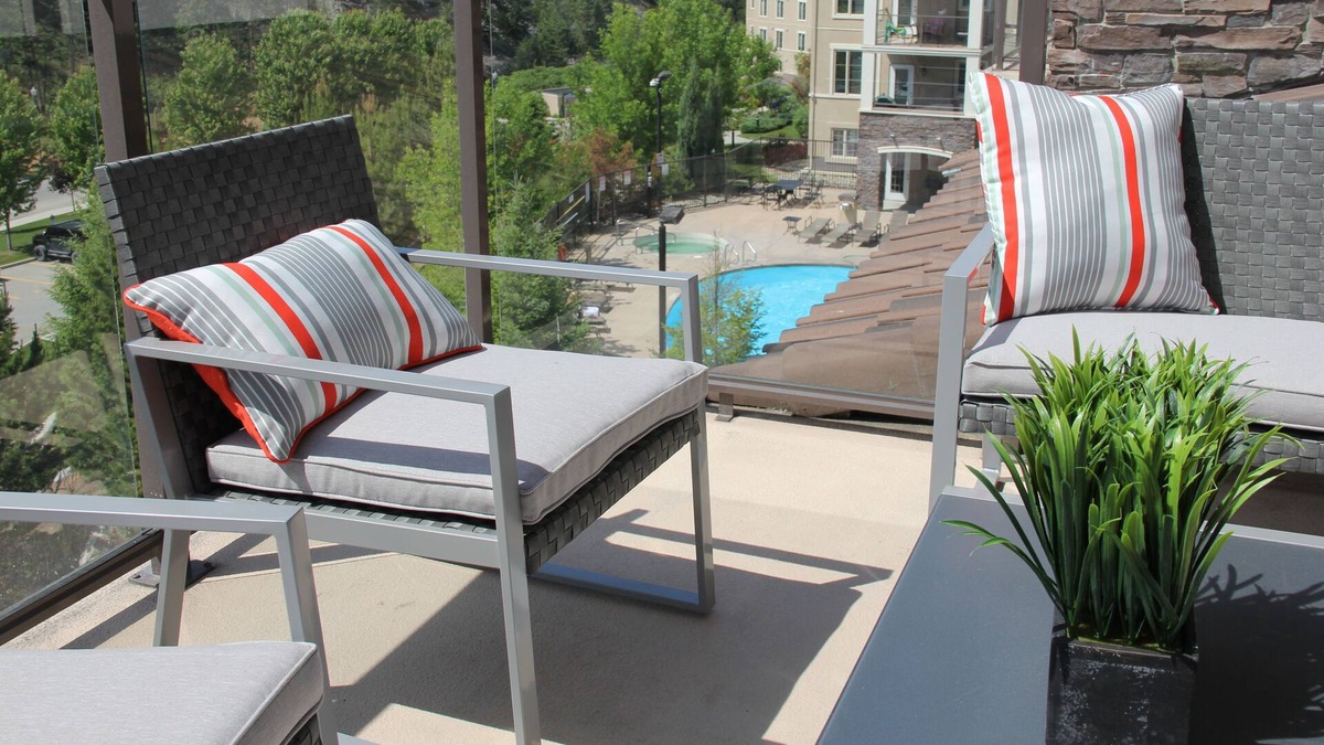 Quail Ridge Condo | Luxurious Modern 2/Bedroom 2/Bath Condo At Pinnacle Pointe Resort