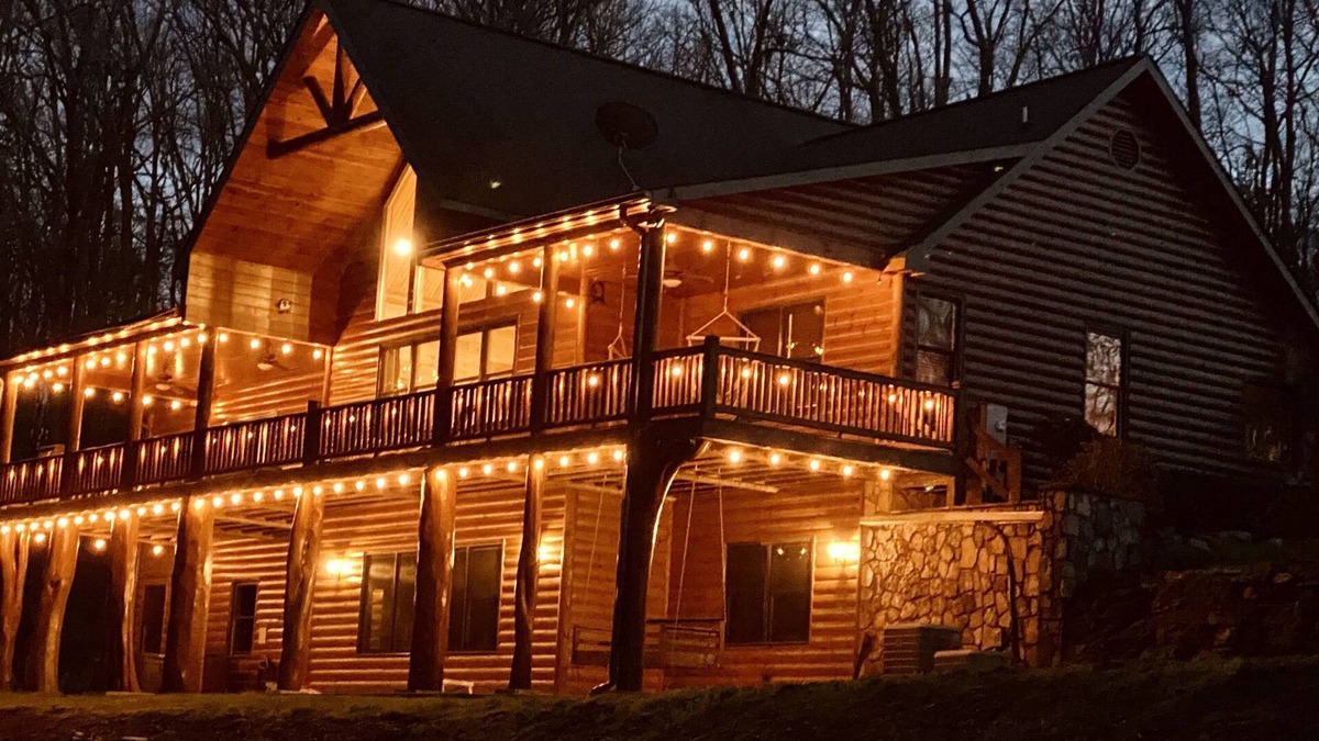 Blue Ridge Cabin | Luxurious Mountain Getaway w/Pool and Sauna! Sleeps 20