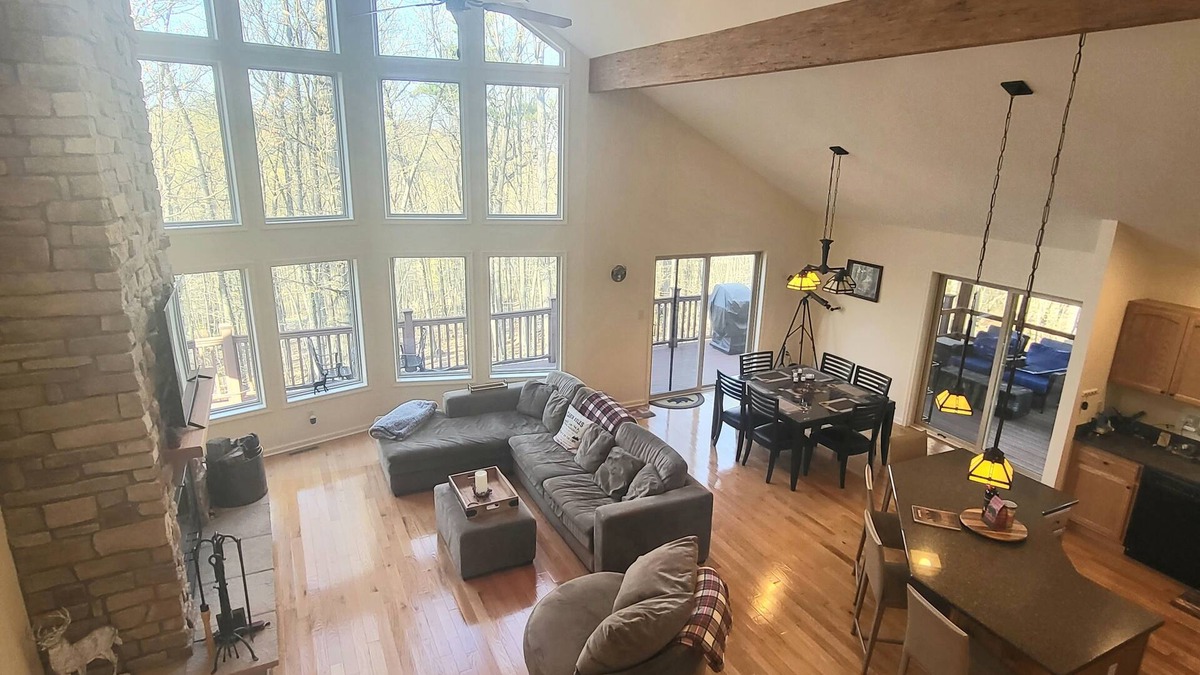 The Woods Cabin | Luxurious Mountaintop Chalet/Cabin in 'The Woods Golf Resort':Access Amenities