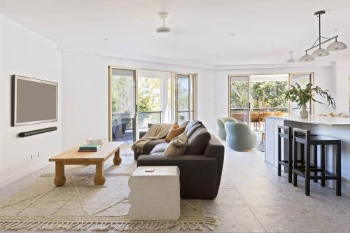Noosaville Apartment | Luxurious Noosa River Bliss at Como