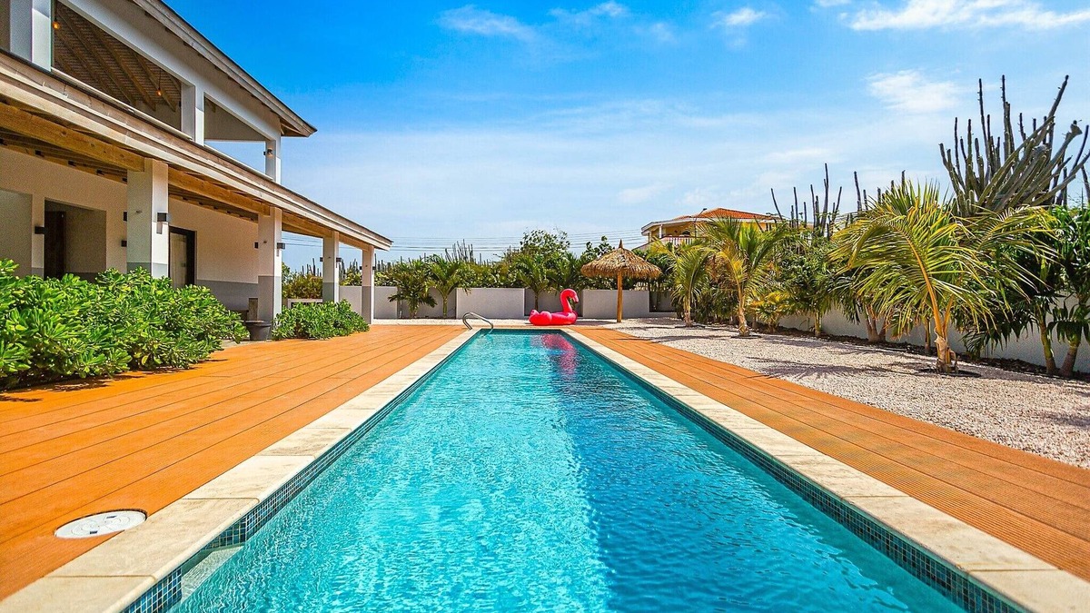Kurimiauw Villa | Luxurious OCEAN VIEW Getaway!