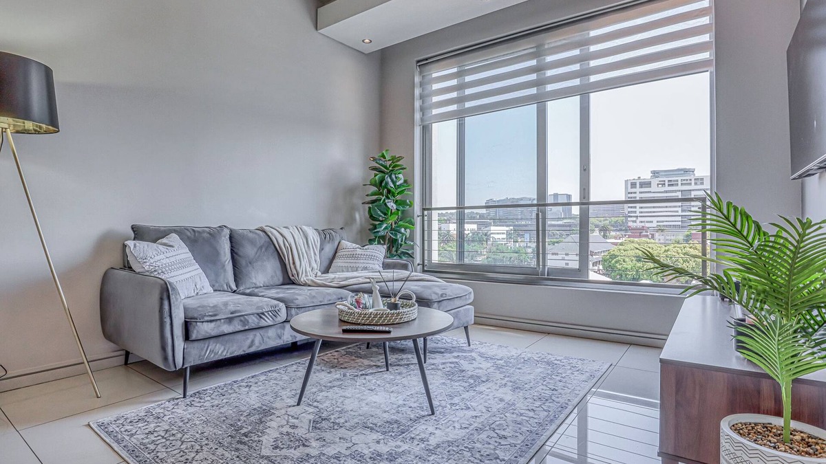 Sandown Apartment | Luxurious One Bedroom Apartment at Capital On Park, Sandton
