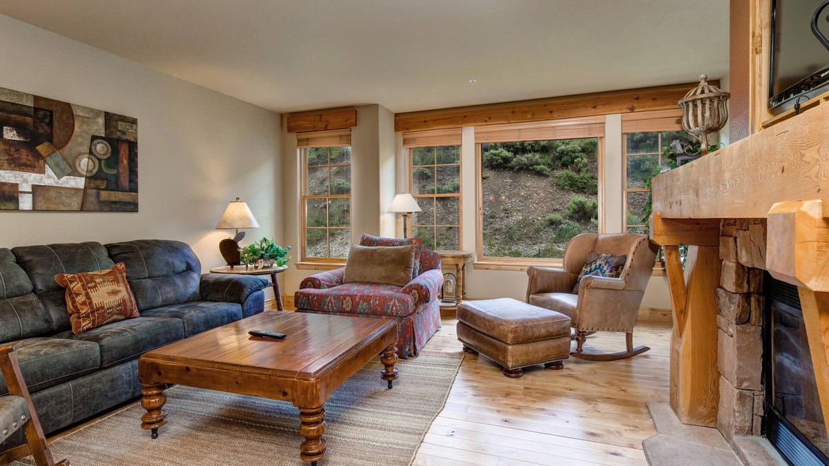 Deer Valley Condo | Luxurious, peaceful, Deer Valley Condominium - great location