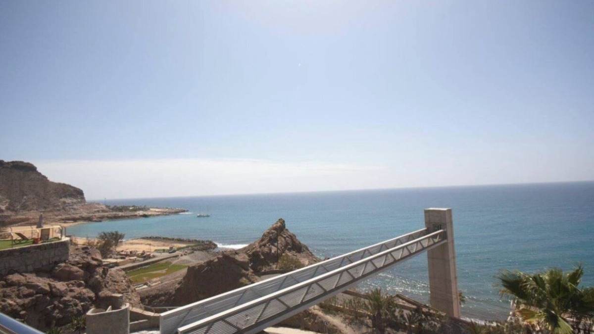 Mogan Resort | Luxurious penthouse with pool, panoramic view and gym.
