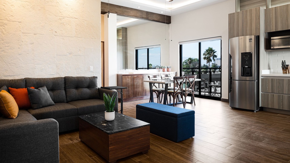 Monterrey Apartment | Luxurious PH with amenities & incredible view