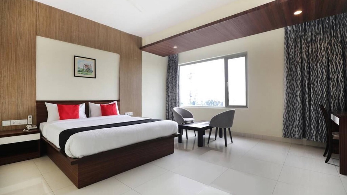 Bengaluru Hotel | Luxurious property Stay/Bangalore Bull Temple