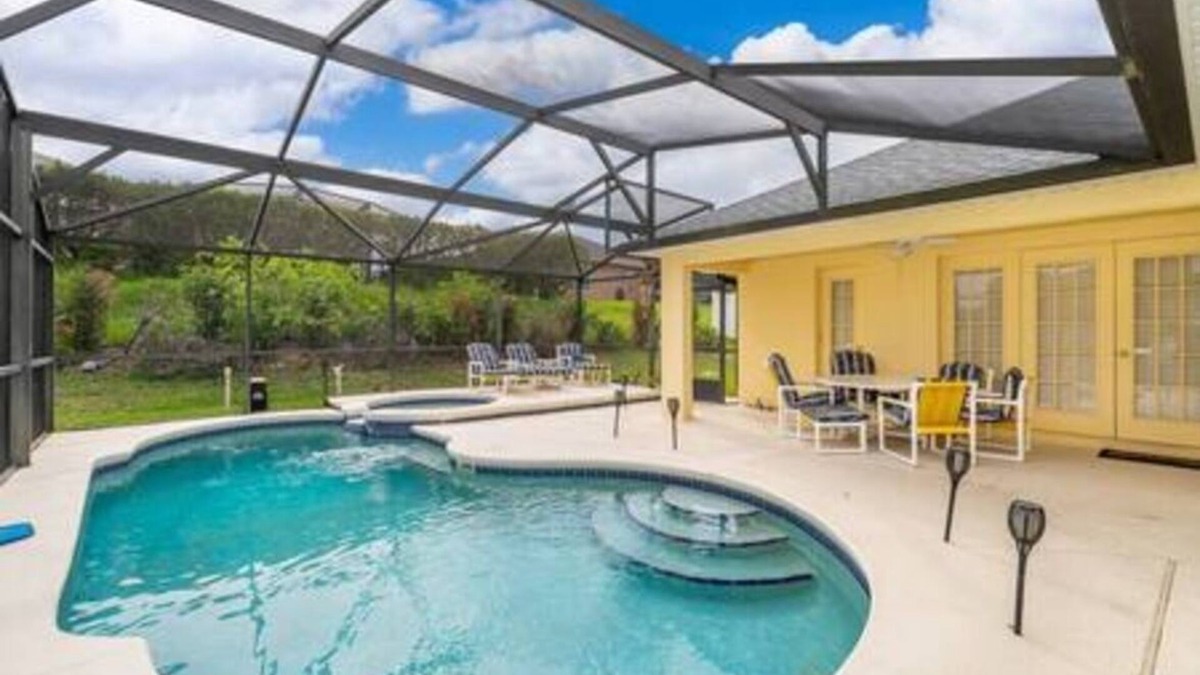 Tuscan Ridge House | Luxurious Relaxing Retreat
