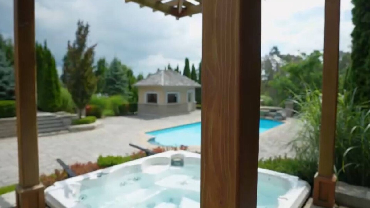 Richmond Hill House | Luxurious retreat with endless entertainment options
