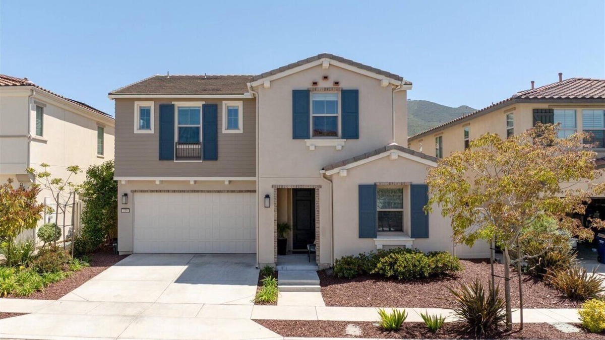 San Marcos House | Luxurious Retreat – Minutes to Beaches, Legoland, Views & All San Diego Offers!