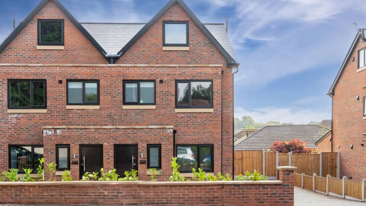 Walkden House | Luxurious Stylish: Modern Home