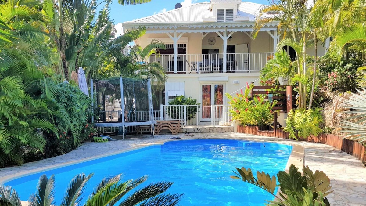 Sainte-Anne Villa | Luxurious villa by the sea with pool, beautiful tropical garden SEPT-OCT PROMO!