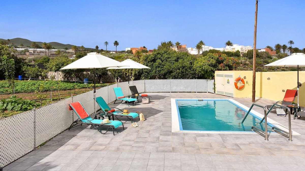 Ingenio Villa | Luxurious Villa in Las Palmas with Swimming Pool