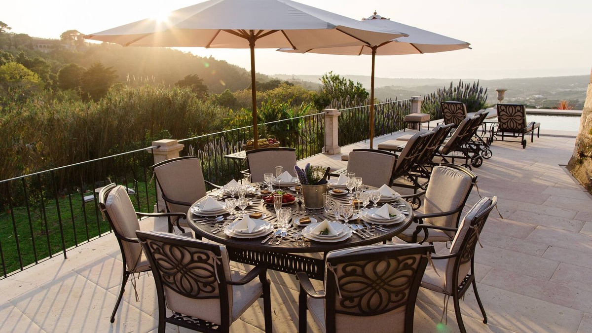 Sintra Cottage | Luxurious Villa with pool, ocean views and seclusion