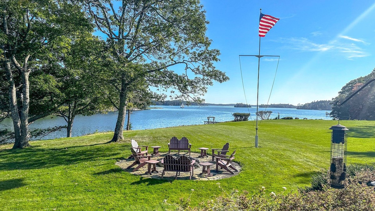 Trevett House | Luxurious Waterfront Retreat: Historic Charm & Breathtaking Scenery at Tidewatch