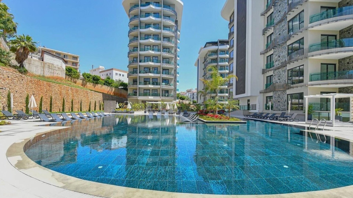 Tosmur Belediyesi Apartment | Luxury 1+1 Bedroom Apartment in Alanya 5 Min Walk to Beach Pool, Spa & Security